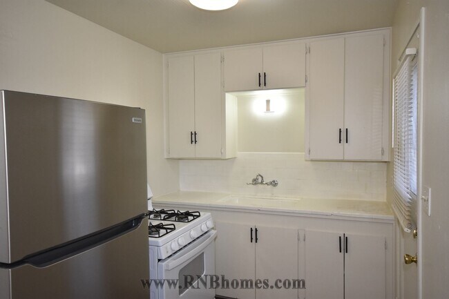 Foto del edificio - 2101 Bell Ave