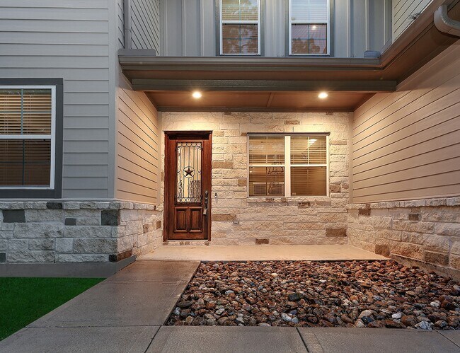 Foto del edificio - 16407 Wagon Wheel Rd