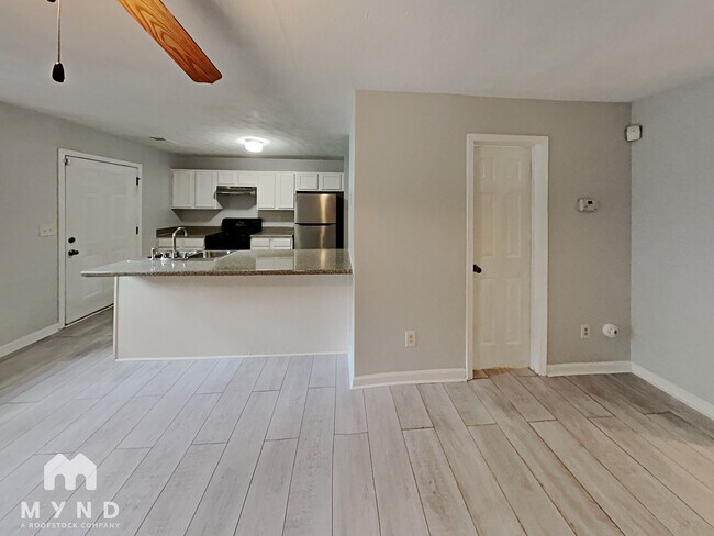Foto del edificio - 1531 Eastern Sunrise Ln