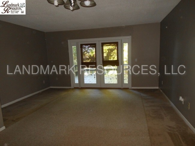 Building Photo - 301 Harbor Heights Dr