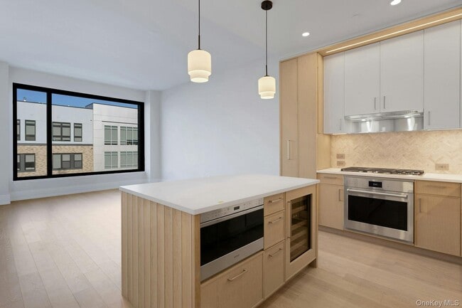 Building Photo - 4 Lighthouse Lndg