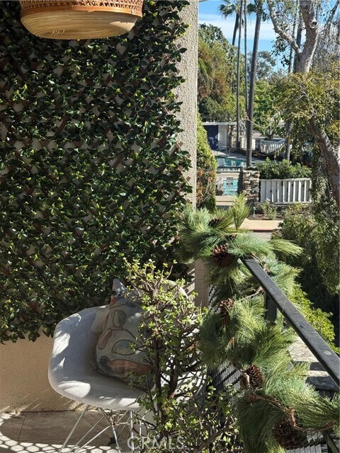 Foto del edificio - 241 S Barrington Ave