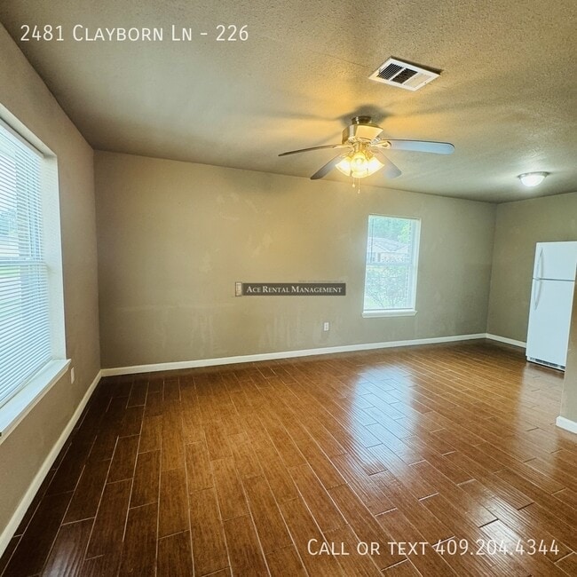 Foto del edificio - 2481 Clayborn