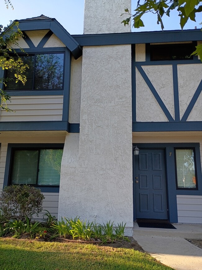 Building Photo - 19221 Sherman Way
