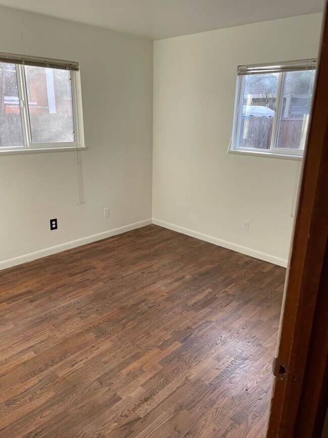 Foto del edificio - Convenient 3 bed 1bath one story- Alberta ...