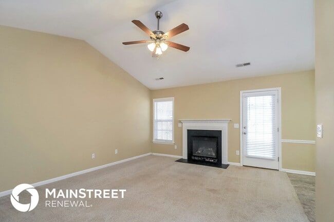 Building Photo - 125 Braeburn Dr