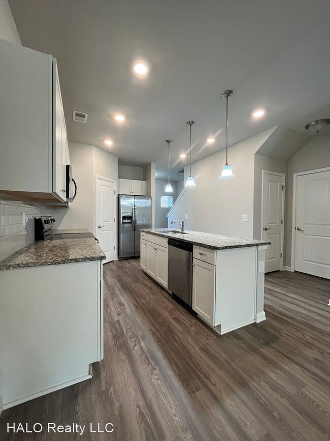 Building Photo - 3 br, 2.5 bath House - 5009 Percival Dr.
