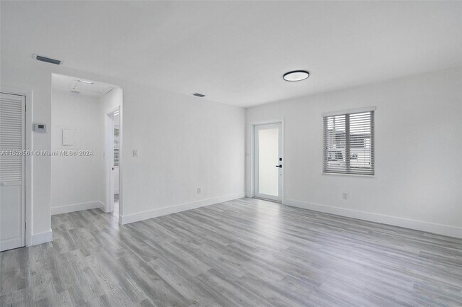 Foto del edificio - 3627 NW 23rd Ave