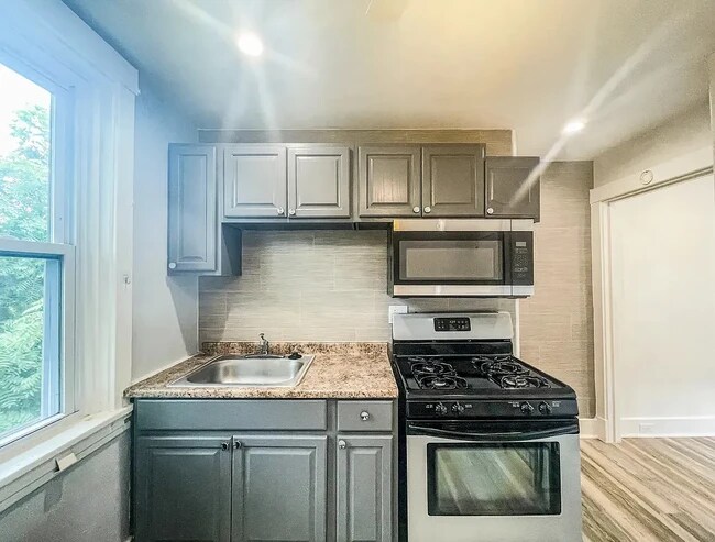 Foto del edificio - 5836 Phillips Ave