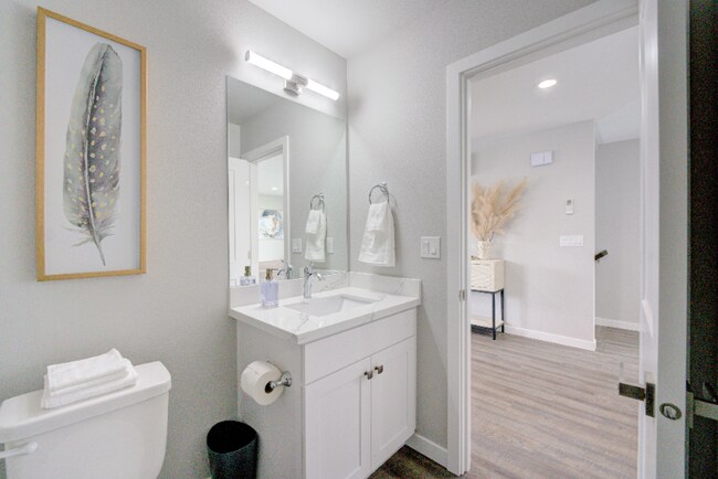 Foto del edificio - 4716 Grove St
