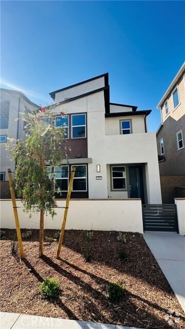 Building Photo - 454 Lobata