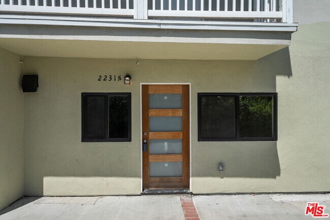 Foto del edificio - 2231 Laverna Ave