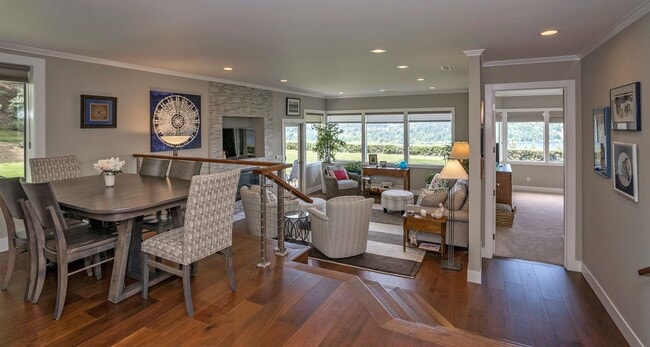 Building Photo - Sweeping waterfront views in this 2-Bedroo...