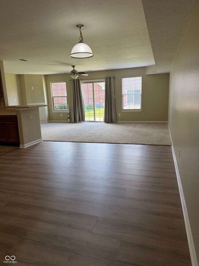 Foto del edificio - 13030 N Jenna Ct