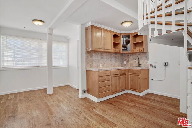 Building Photo - 25 Arcadia Ter