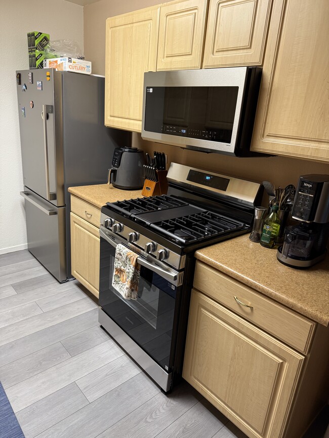 Foto del edificio - 8250 N Grand Canyon Dr