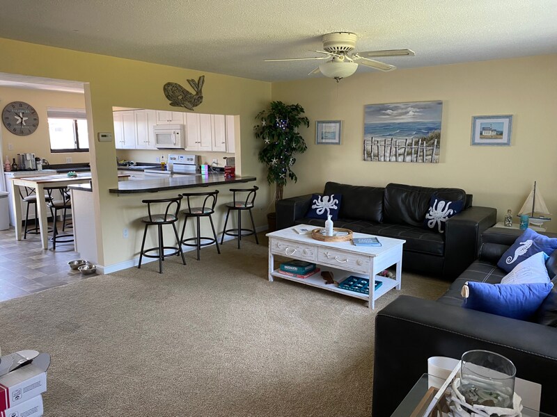 Foto principal - 275 North End Blvd