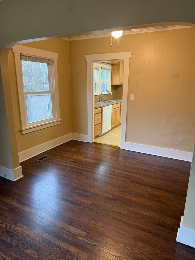 Building Photo - Overlook Bungalow