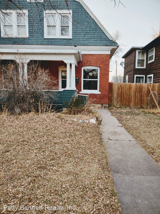 Building Photo - 3 br, 1 bath House - 914 E 18th St