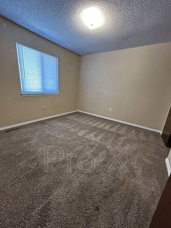 Foto del edificio - 1106-1108 S. Joplin