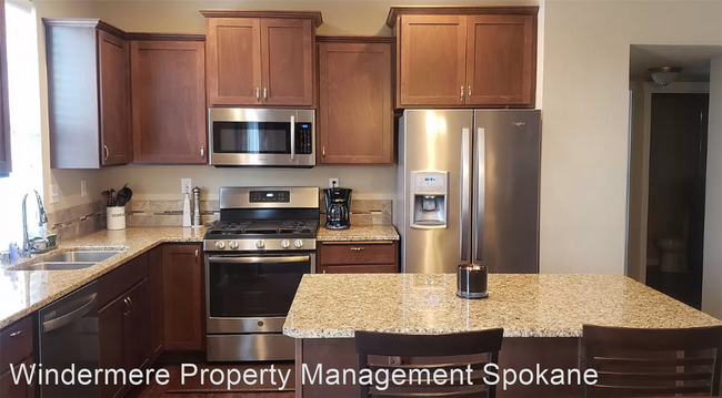 Foto del edificio - 4 br, 3 bath House - 16724 N Cincinnati Lane