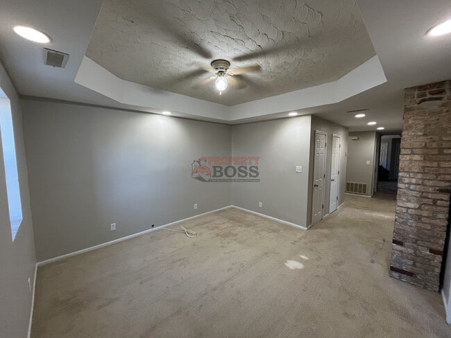 Building Photo - 3826 Butternut St