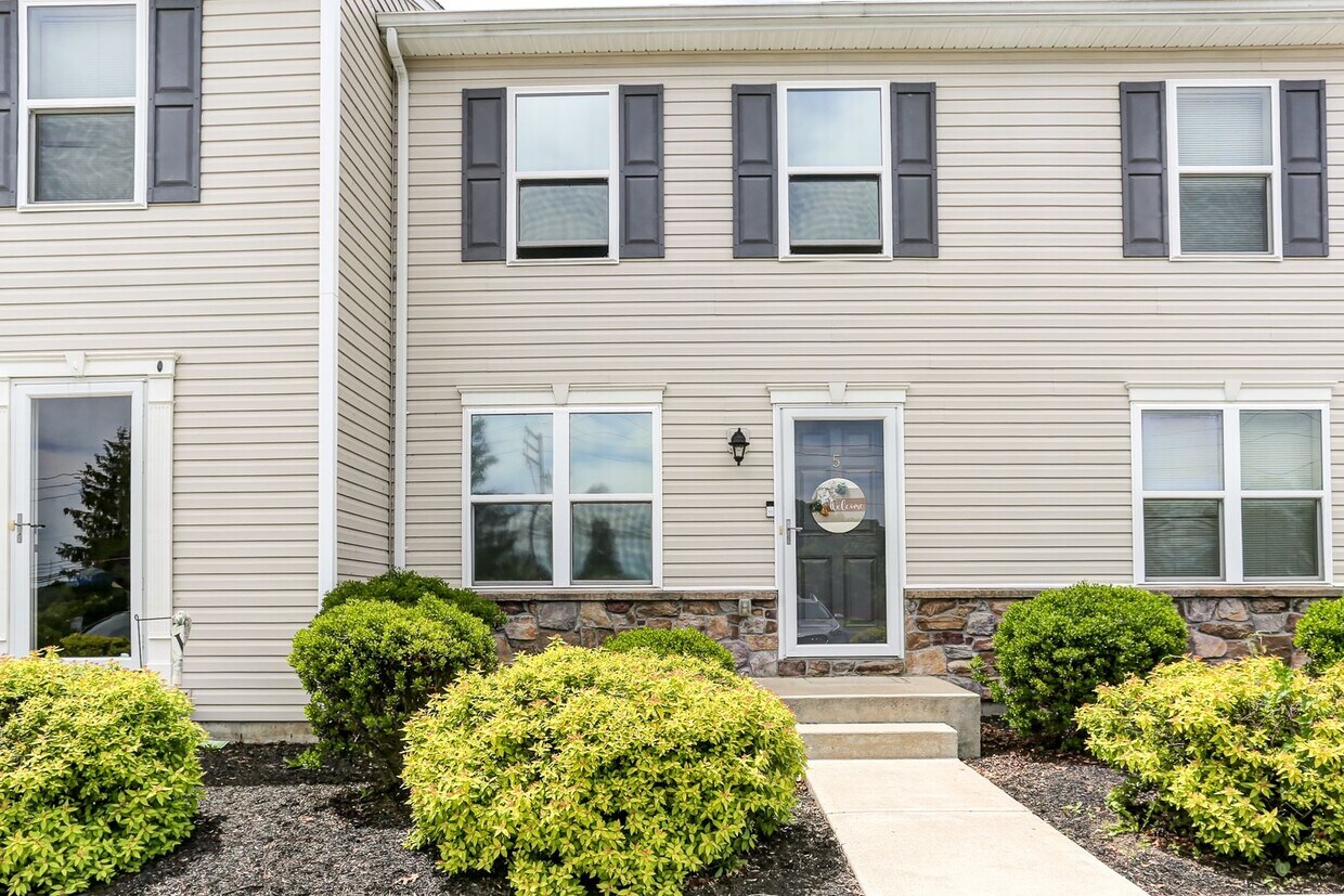 Foto principal - 2500 Mill Rd