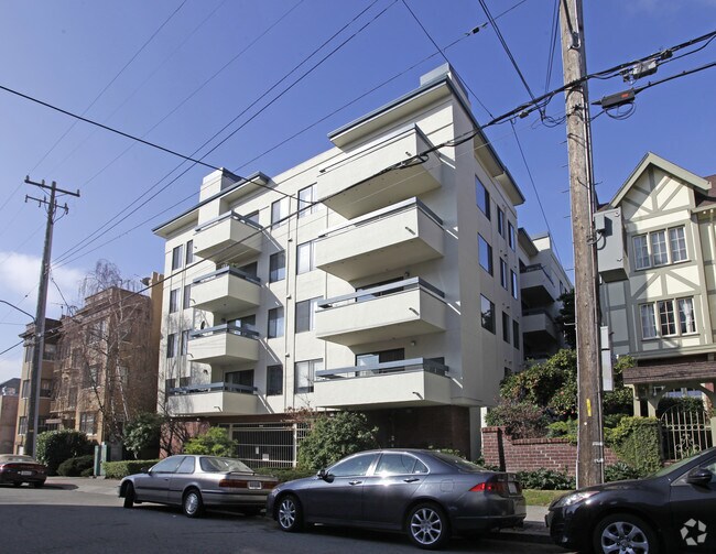 Primary Photo - The Belmont Staten