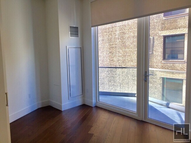 Building Photo - East 44th Street