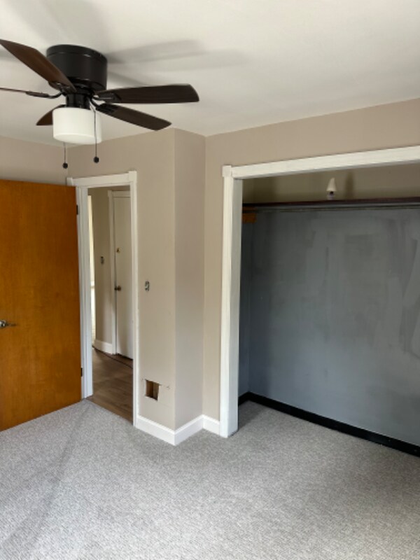 Foto del edificio - 2569 E Midlothian Blvd