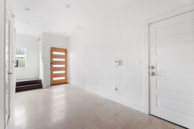 Foto del edificio - 2305 Coronado St