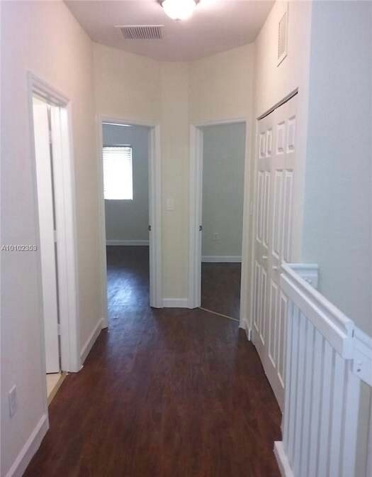 Building Photo - 10831 SW 181st Ln