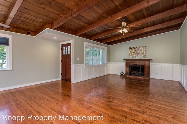 Building Photo - 3 br, 2.5 bath House - 1055 Laguna Drive