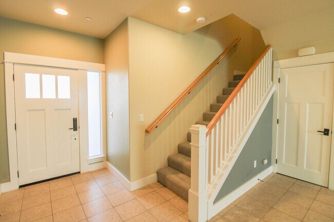 Foto del edificio - Walnut Grove 3 Bedroom Townhouse