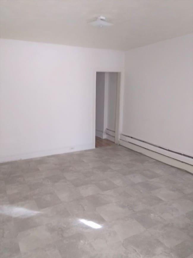Building Photo - 278-280 S 58th St