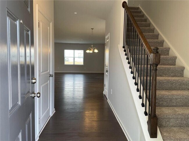 Foto del edificio - 632 Blue Ash Ct