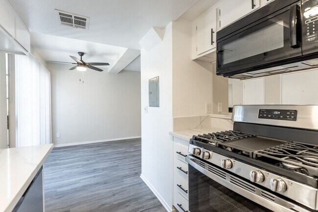 Foto del interior - 5307 Colodny Dr.