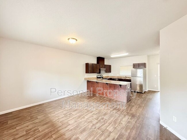 Building Photo - 12600 NE 49th St