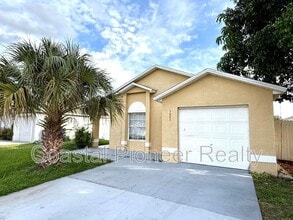Building Photo - 1002 Golfside Ct
