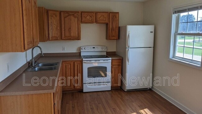 Building Photo - 2401 E Pike