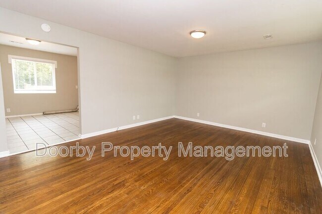 Foto del edificio - 2418 Hickory Valley Rd