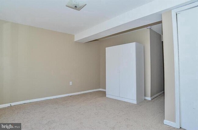 Building Photo - 8441 Lazy Creek Ct