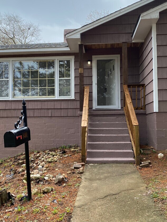 Foto principal - 8401 9th Ave S