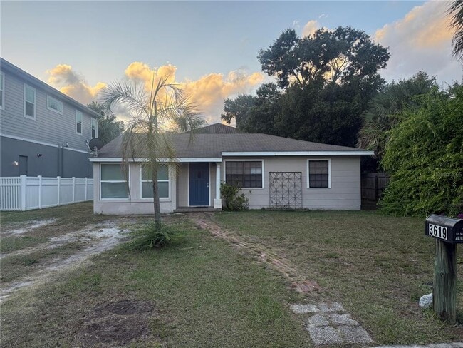 Foto del edificio - 3619 S Hesperides St