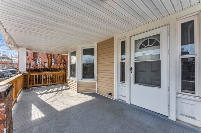 Foto del edificio - 3138 W 101st St