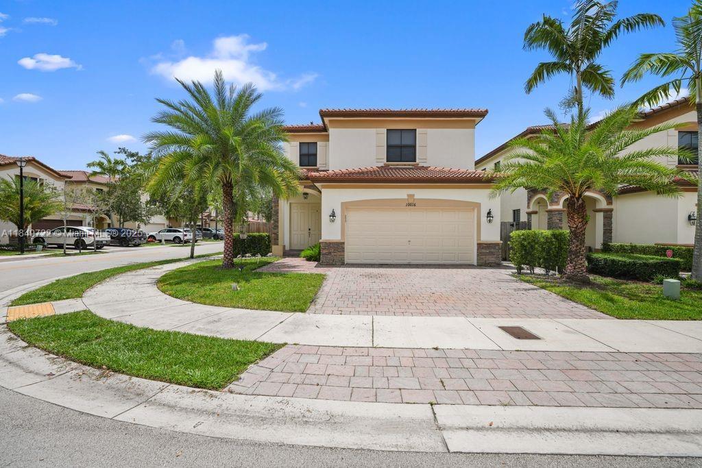 Foto principal - 10016 NW 89th Terrace