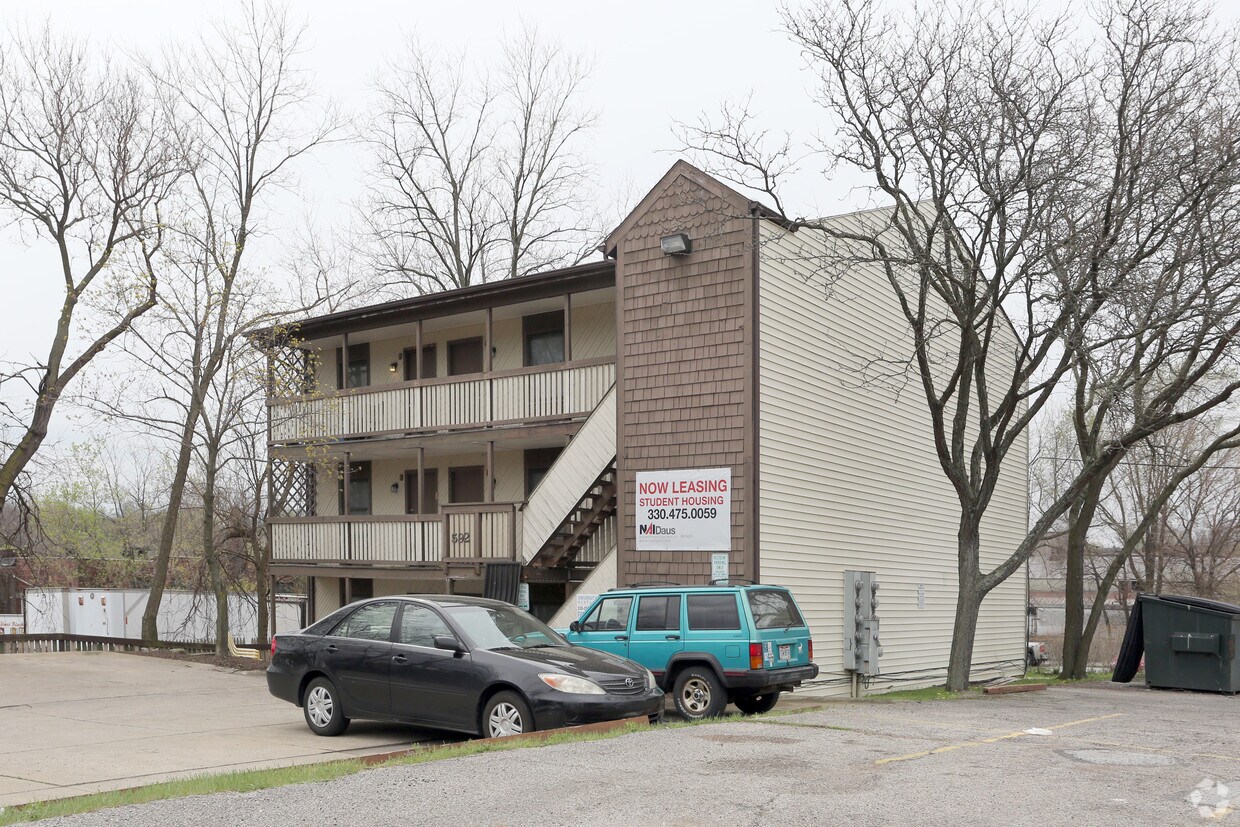 Primary Photo - 592 Carroll St
