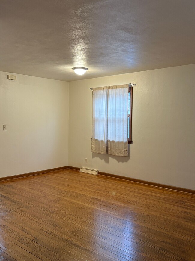 Foto del edificio - 4175 Eastridge Dr