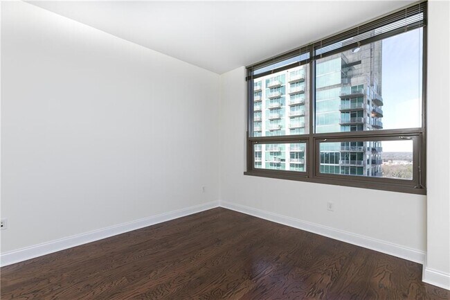 Foto del edificio - 270 17th St NW