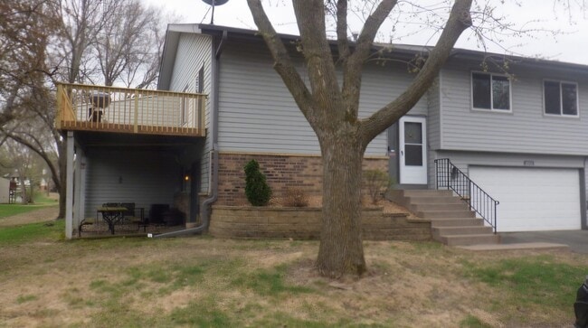 Building Photo - 3553 Avon Dr